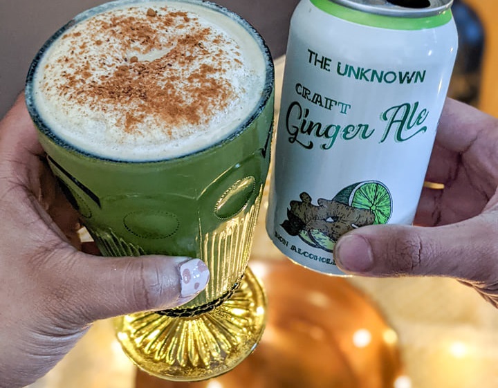 COCKTAIL CORNER: GINGERBREAD GIN&nbsp;FIZZ